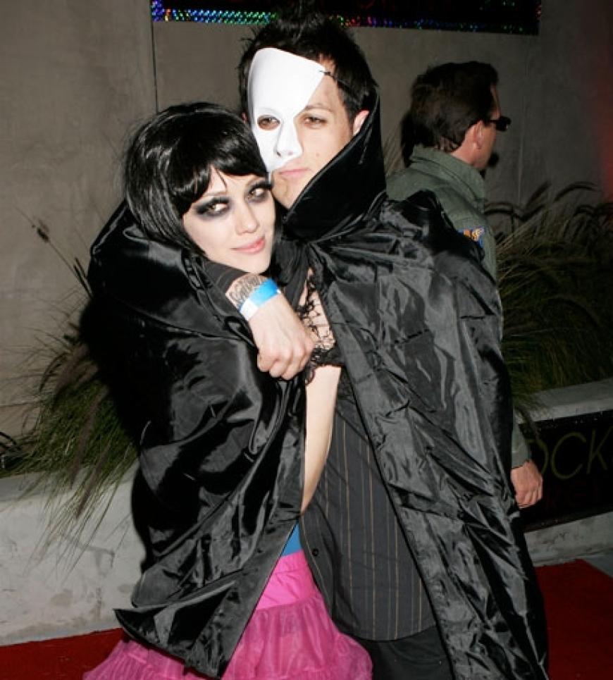 2005 waren Hillary Duff und Joel Madden noch ein glückliches Paar. Ein Jahr später trennten sich die beiden - Joel hat inzwischen zwei Kinder mit Nicole Richie