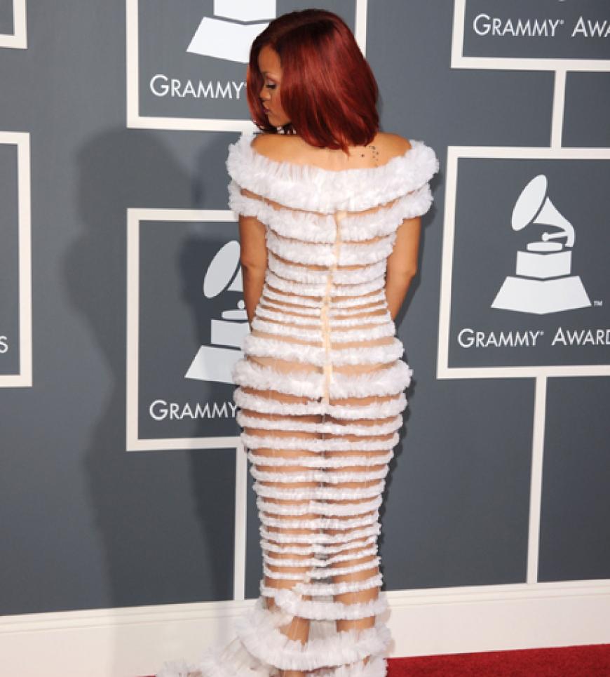 Hatte den Durchblick: In einem Kleid von Jean Paul Gaultier Haute Couture zog die Sängerin viele Blicke auf sich