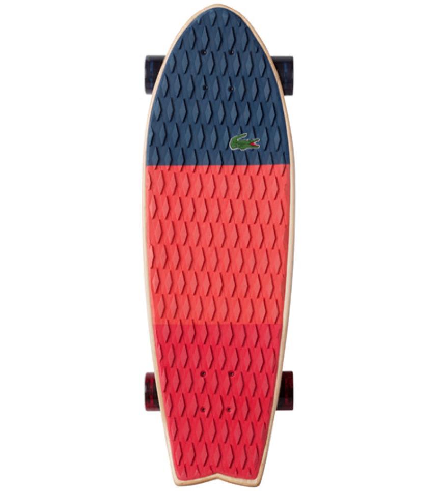 Die limited Edition von Lacoste macht besonders viel Spaß, Skateboard ca. 250 Euro