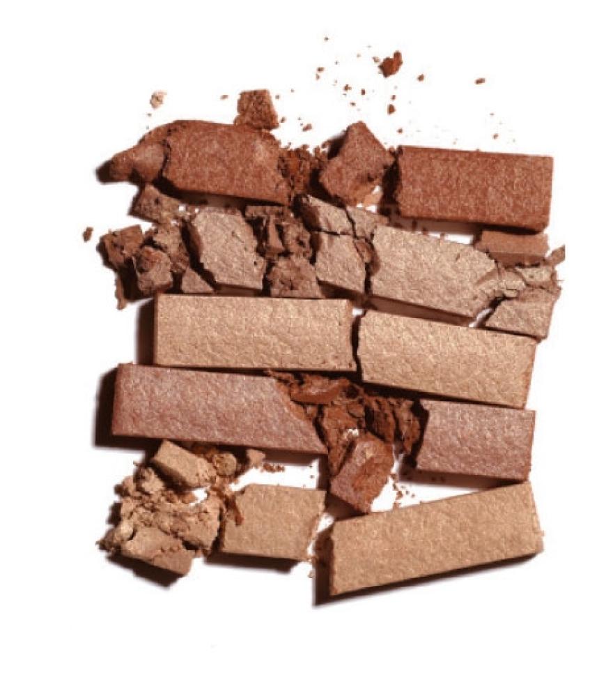 Sechs schillernde Eyeshadows sind in der