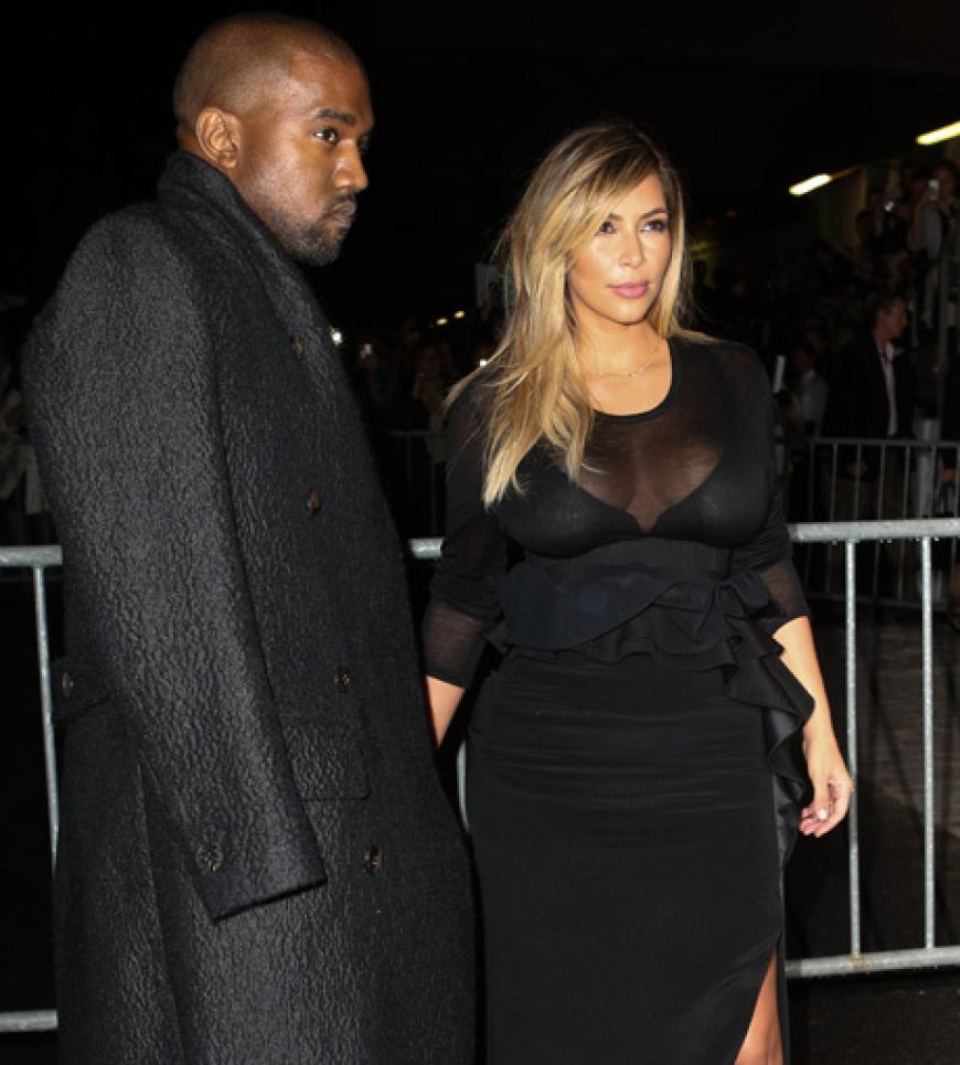 Gemeinsam mit Kanye West besuchte sie die Pariser Fashion Week