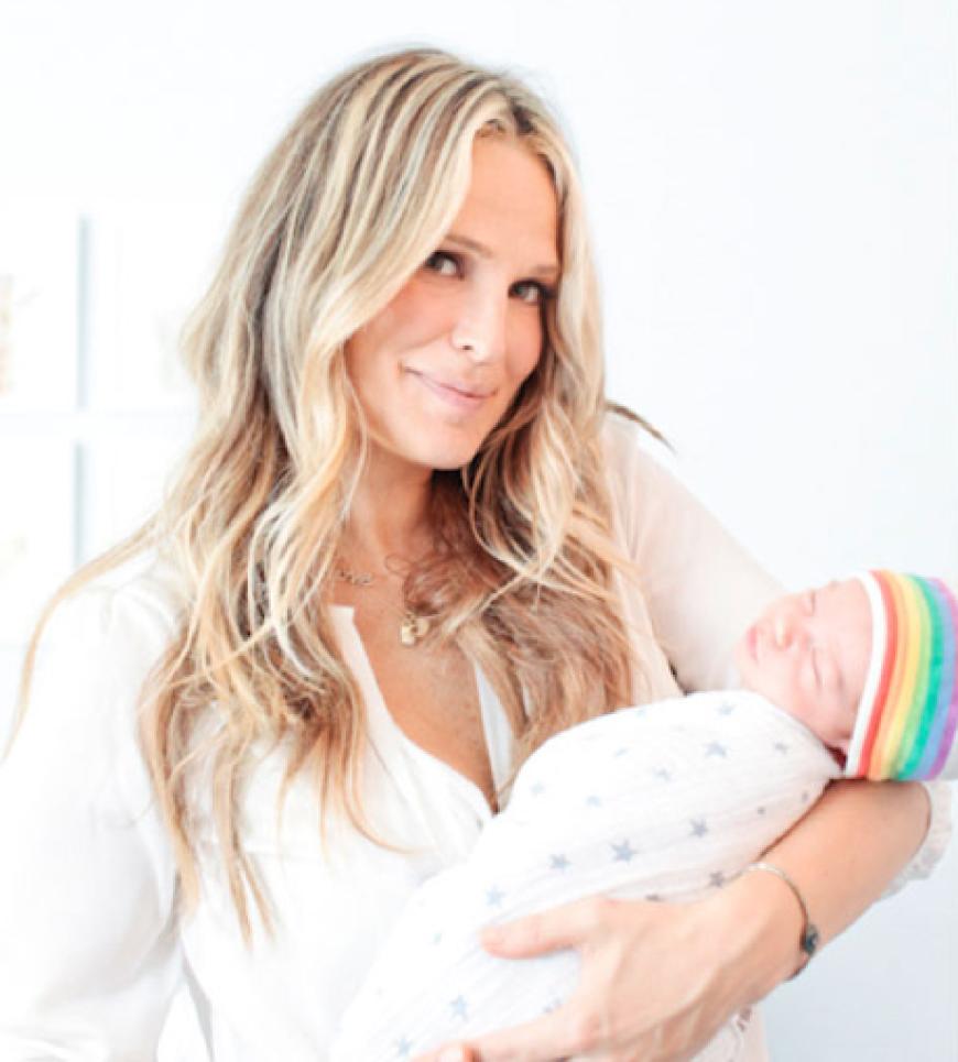 Molly Sims präsentiert stolz ihren kleinen Brooks