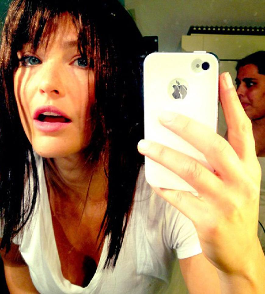 Nein, das ist nicht Carla Bruni - sondern ein echtes Topmodel: