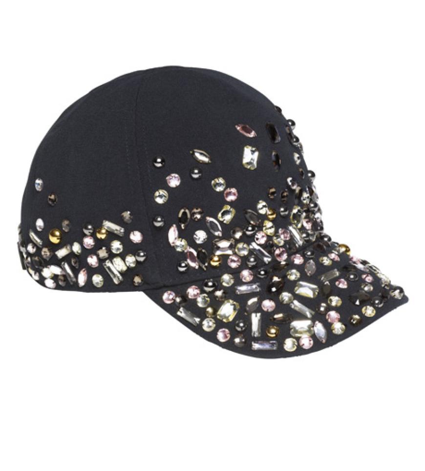 28. August 2012: Damit krönen wir jetzt unser Haupt: funkendes Cap-Form mit Schmucksteinen von H&M, ca. 40 Euro