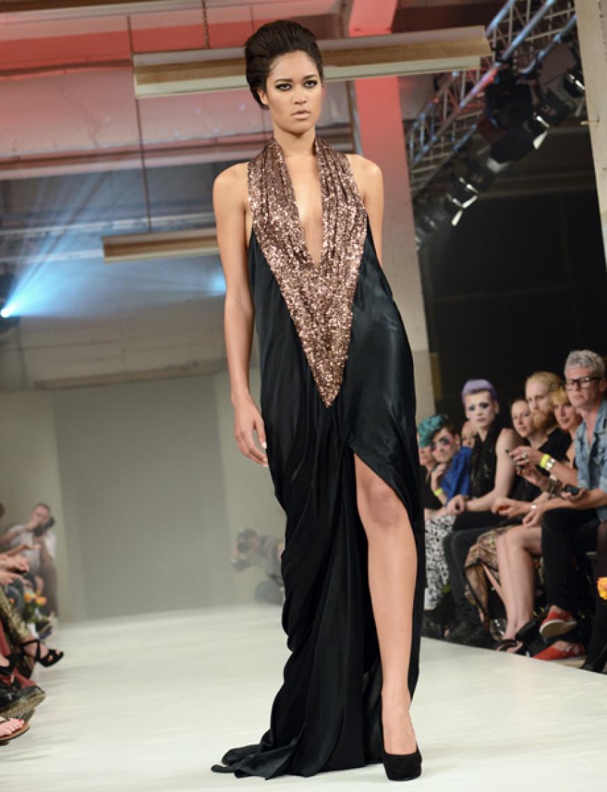 Lovelyn Enebechi bei der Show von