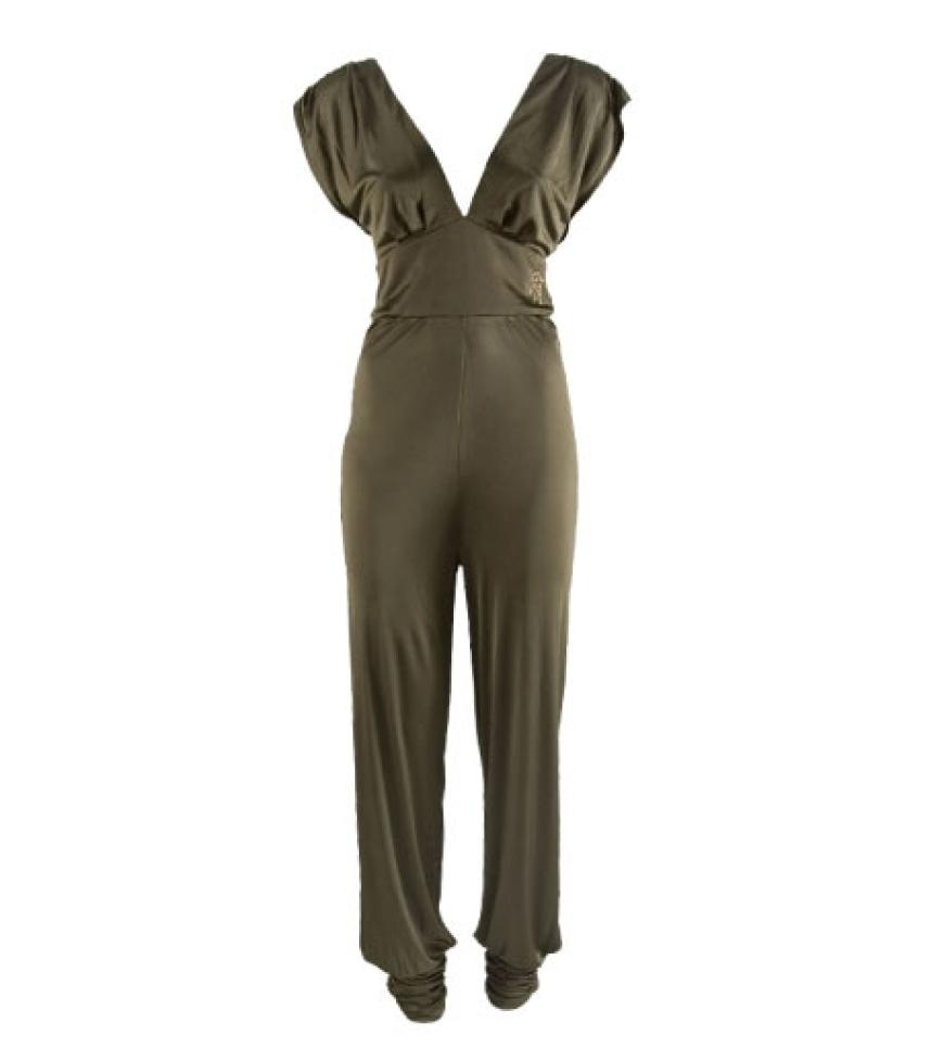 Glamourös: Moosgrüner Overall mit
Taillenbetonung von Guess
by Marciano, ca. 160 Euro