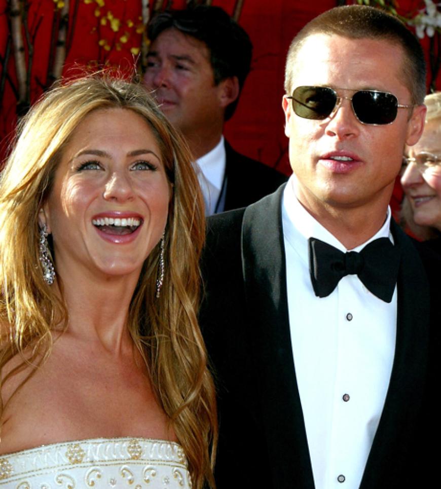 Große Liebe: Jennifer Aniston und Brad Pitt wurden 1998 ein Paar, 2000 folgte die Hochzeit, 2005 die Scheidung. Angeblich hatte Jennifer lange mit der Trennung zu kämpfen - zumal sie wegen Angelina Jolie passierte