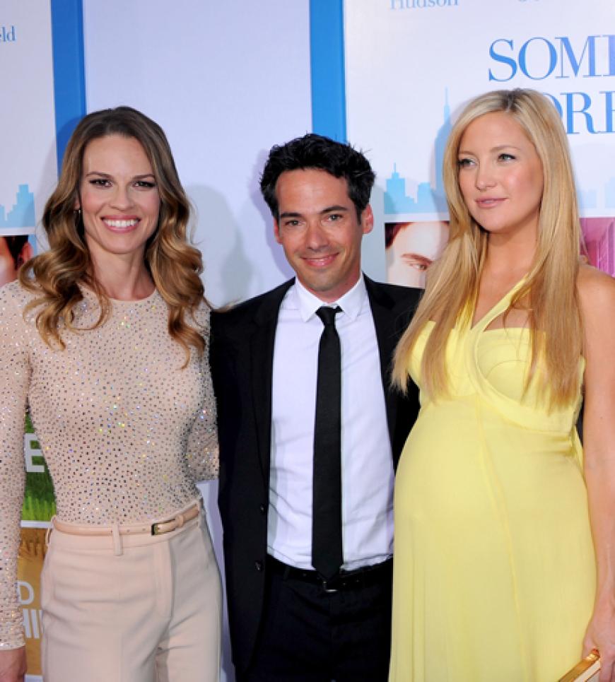 Hilary Swank, Produzent Aaron Lubin, Kate Hudson und Drehbuchautorin Emily Giffin