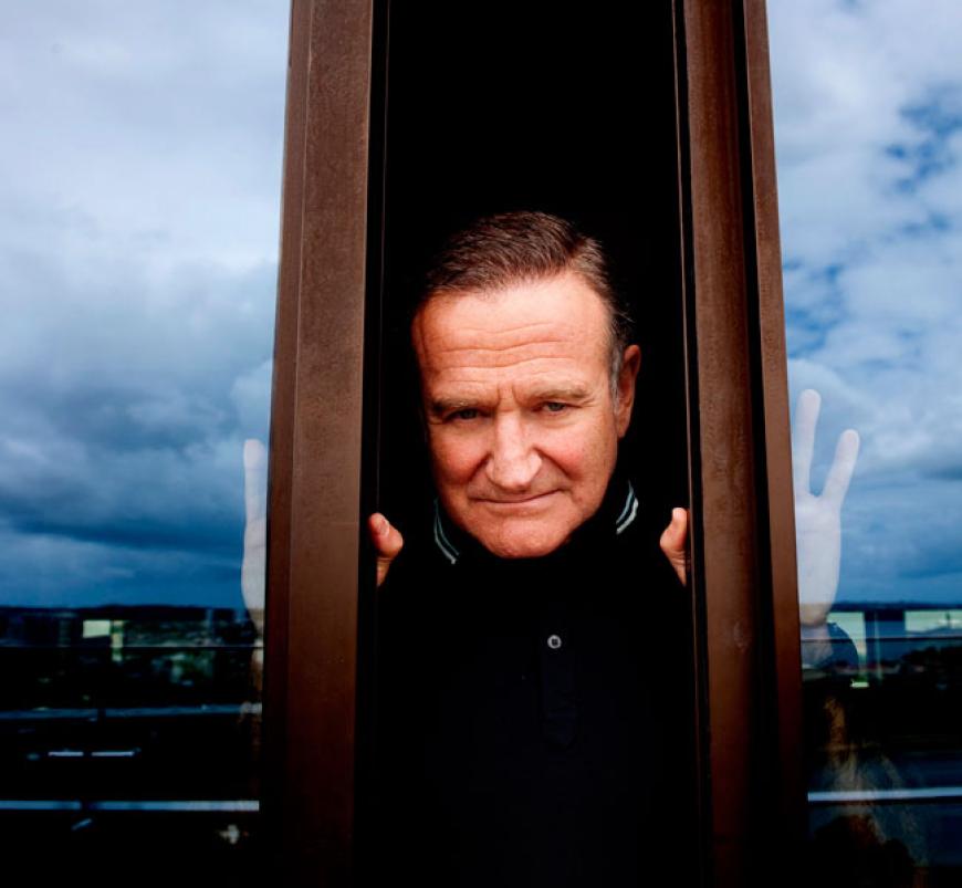 Der letzte Vorhang ist gefallen: Robin Williams (†63) wurde am 11. August 2014 tot in seinem Appartment in Kalifornien gefunden. Die Polizei ging von Selbtmord aus - von Tod durch Ersticken ist die Rede. Der geniale Komiker war nicht nur