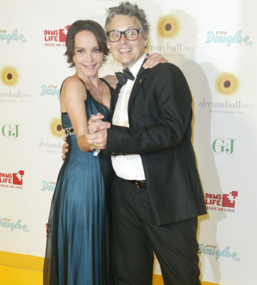 Ein Tänzchen in Ehren ... Anouschka Renzi mit Rolf Scheider