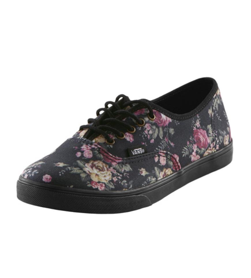 Sneaker mit Rosenprint von Vans über frontlineshop.com, ca. 60 Euro