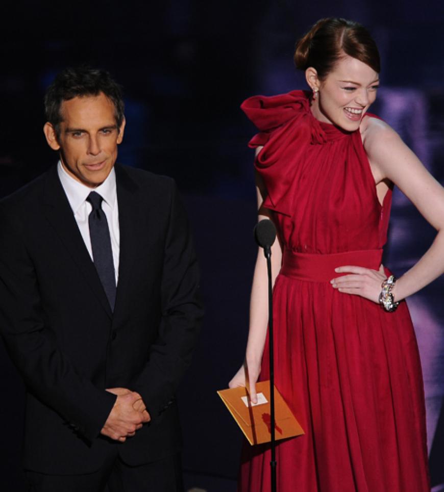 Ben Stiller und Emma Stone halten eine Laudatio