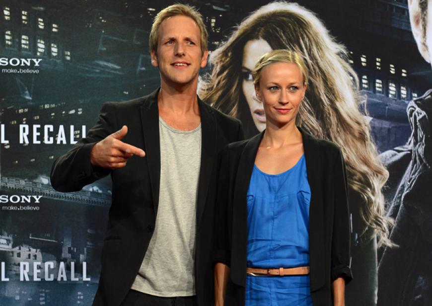 Erstmals zeigte sich Moderator Jan Hahn mit seiner neuen Freundin in der Öffentlichkeit. Zuvor war er mit Moderatorin Mirjam Weichselbraun liiert