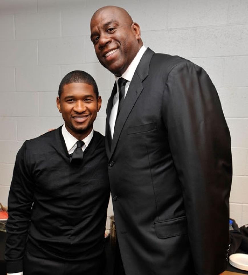 Usher und Ex-Basketball-Star Earvin