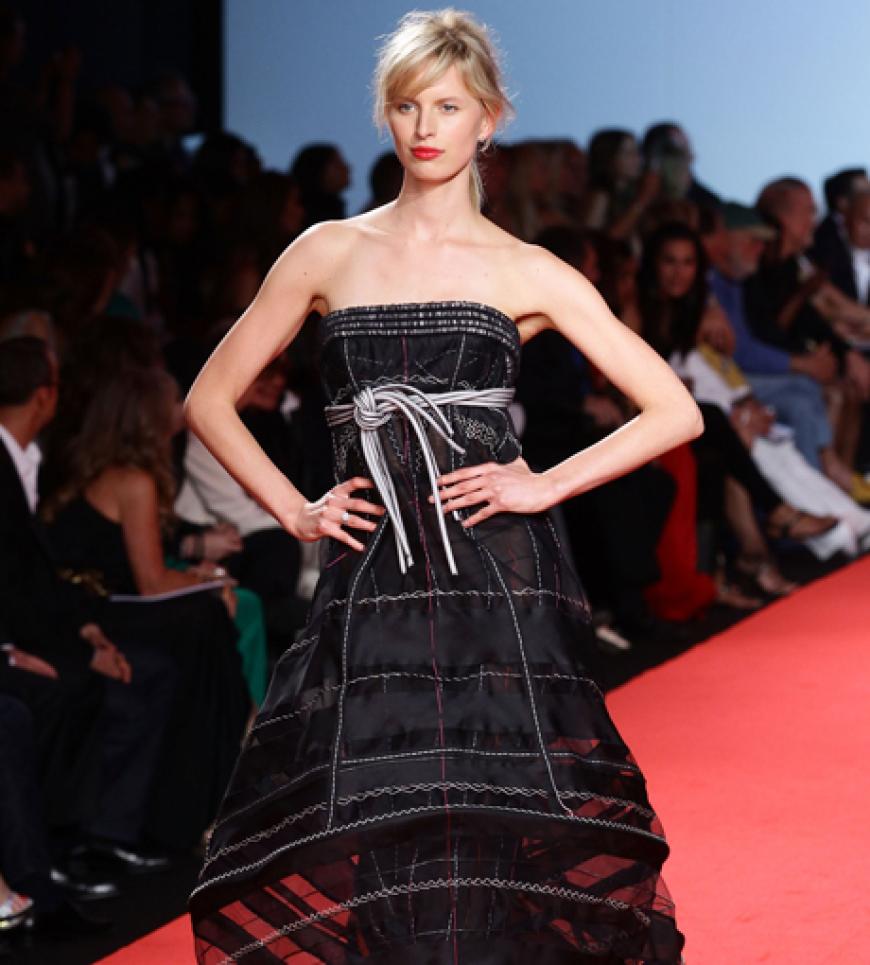 Wow! Karolina Kurkova auf dem Catwalk