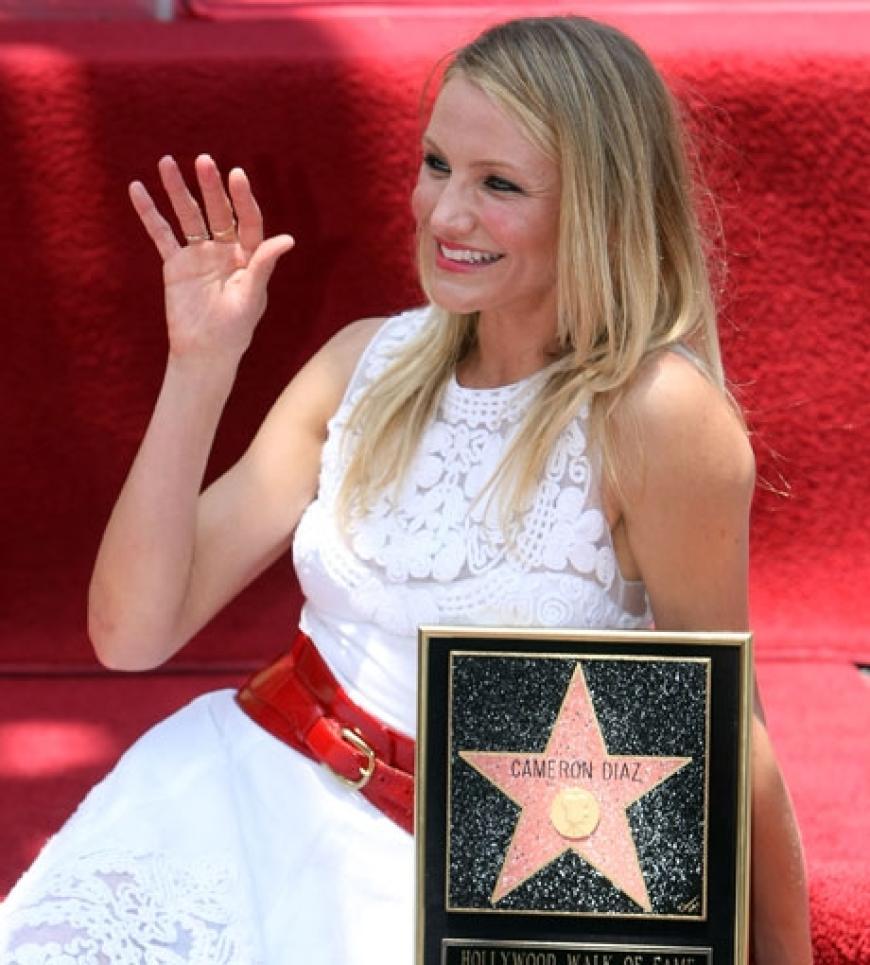Große Ehre für Cameron Diaz. Die Schauspielerin hat am Montag, 22. Juni 2009, endlich einen Stern auf Hollywoods berühmtesten Boulevard erhalten - dem