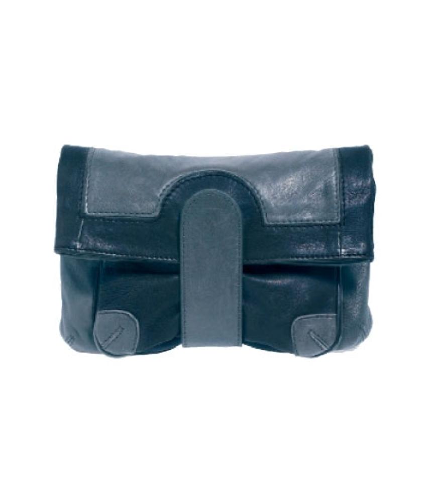 Handlich
Clutch von InWear,
ca. 100 Euro