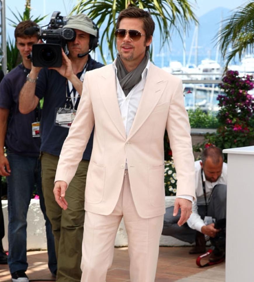 Paparazzi-Alarm - Brad Pitt stellt seinen neuen Film vor, der diesen Sommer in die deutschen Kinos kommt