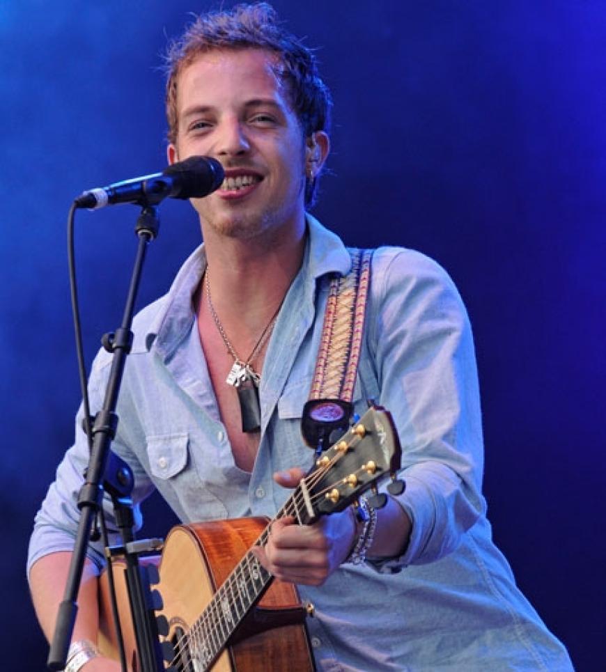Am 15. Juli war der britische Sänger James Morrison zu Gast in Hamburg und begeisterte die anwesenden Zuschauer mit einem sonnig-schönen Open-Air-Konzert im Stadtpark