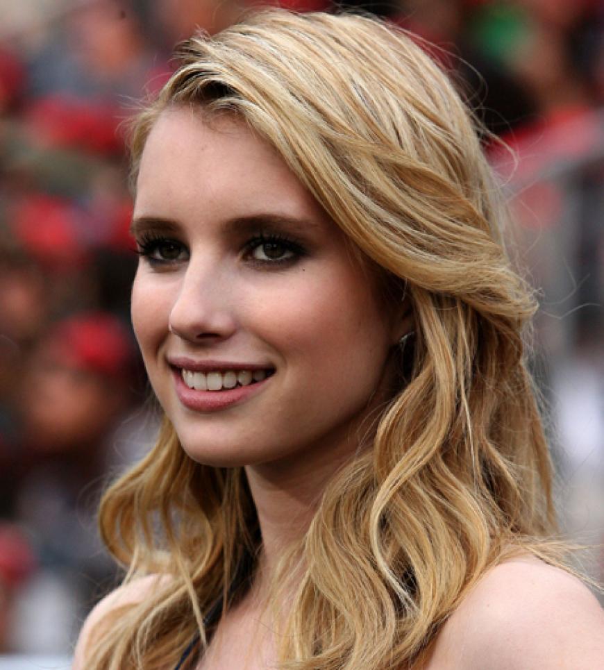 Verpasst keinen wichtigen Roten Teppich: Schauspieleri Emma Roberts