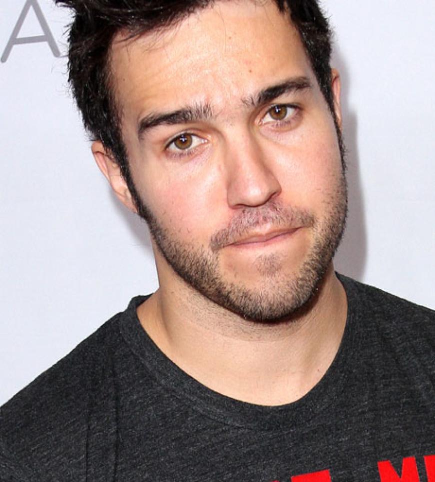 Pete Wentz hatte einst einen brillianten Einfall - Ein Penis-Piercing! Pete Wentz hatte einst einen brillianten Einfall - Ein Penis-Piercing!