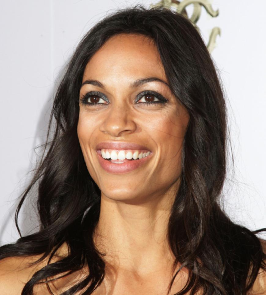 Schauspielerin Rosario Dawson besuchte die Roberto Cavalli Store Eröffnung