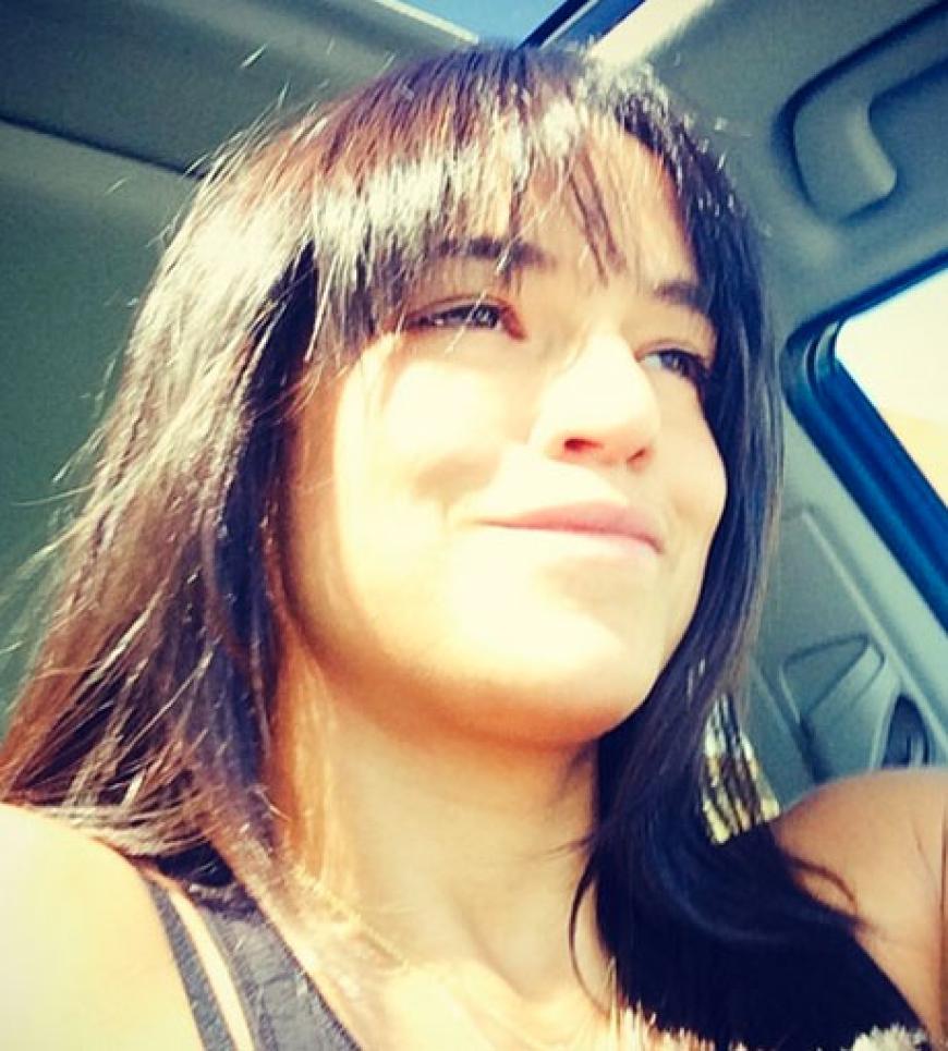 Die Schauspielerin Michelle Rodríguez mit neuem Look! Sie trägt nun einen frechen Pony.