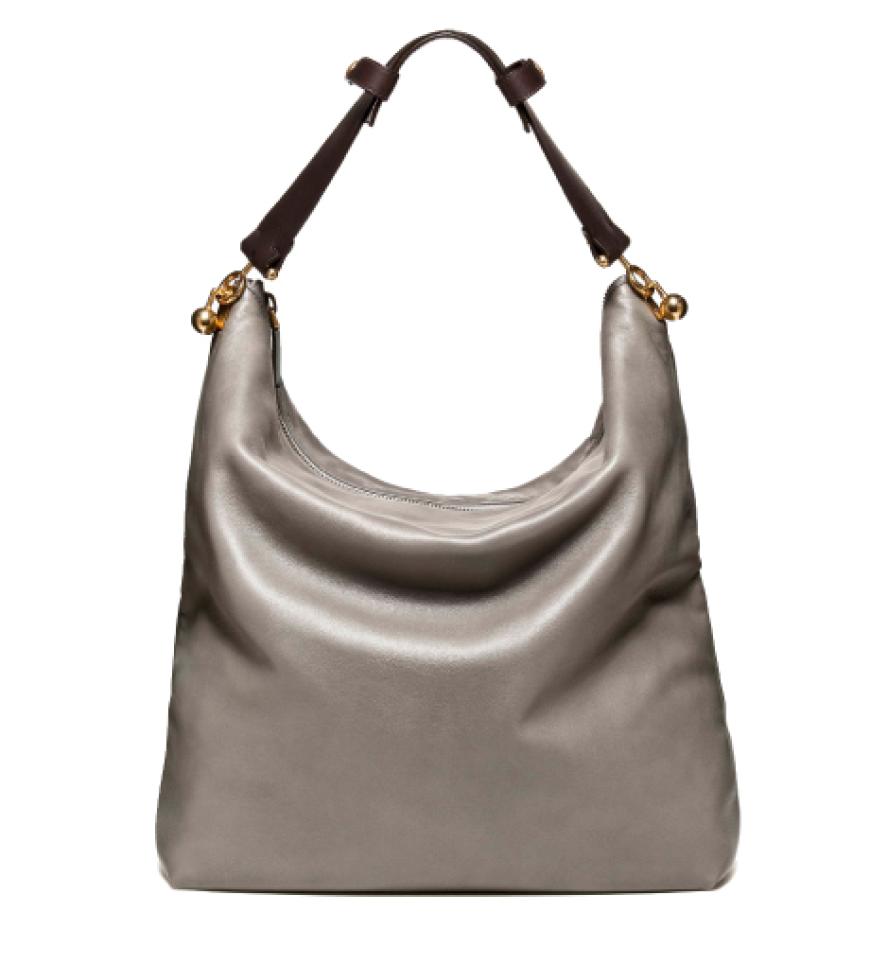 XXL-Bags: Diese Taschen bieten extrem viel Platz für unsere Habseligkeiten, die Tag für Tag mit uns unterwegs sind. Beuteltasche aus softem Nappaleder von Marni, ca. 730 Euro