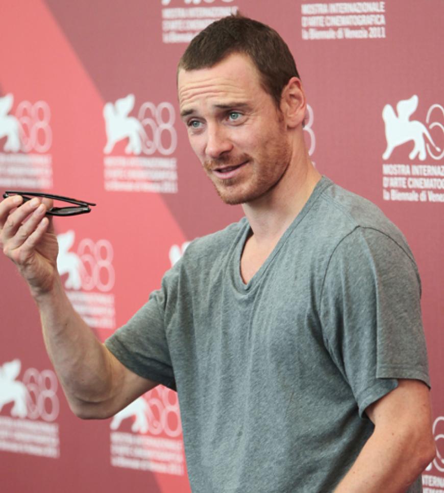 Flirty unterwegs: Schauspieler Michael Fassbender auf dem