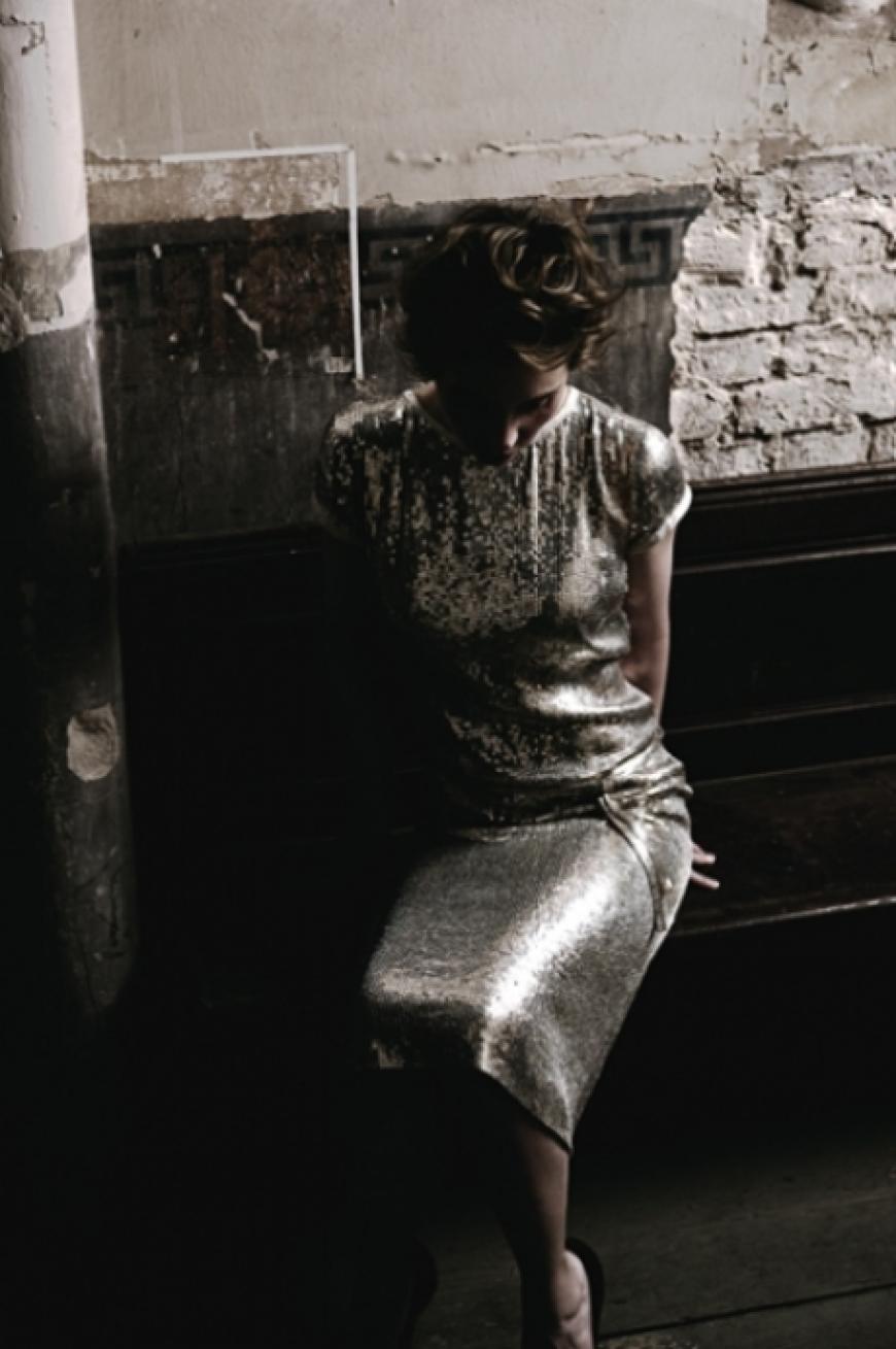 20er-Jahre: Metallic-Kleid von JOOP!, Preis auf Anfrage
