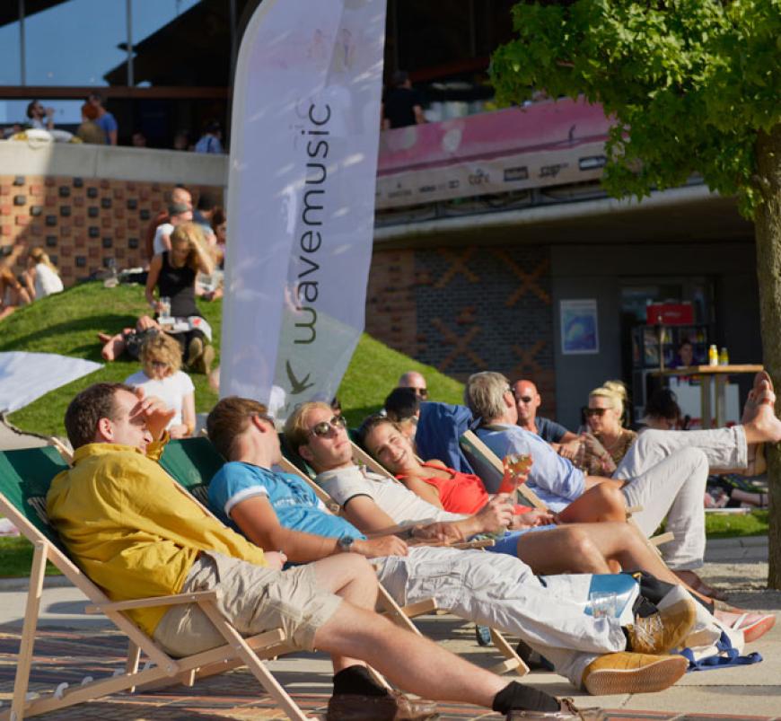 Der krönende Abschluss der diesjährigen wavemusic PUBLIC CHILL Eventreihe fand am 25. August 2013 in Hamburg im Coast by East in der Hafencity statt. OK! war als offizieller Mediensponsor natürlich dabei