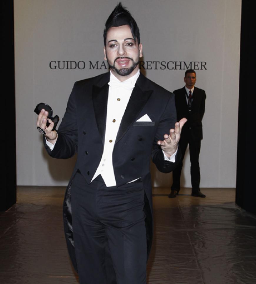 Sehr elegant, Herr Glööckler!