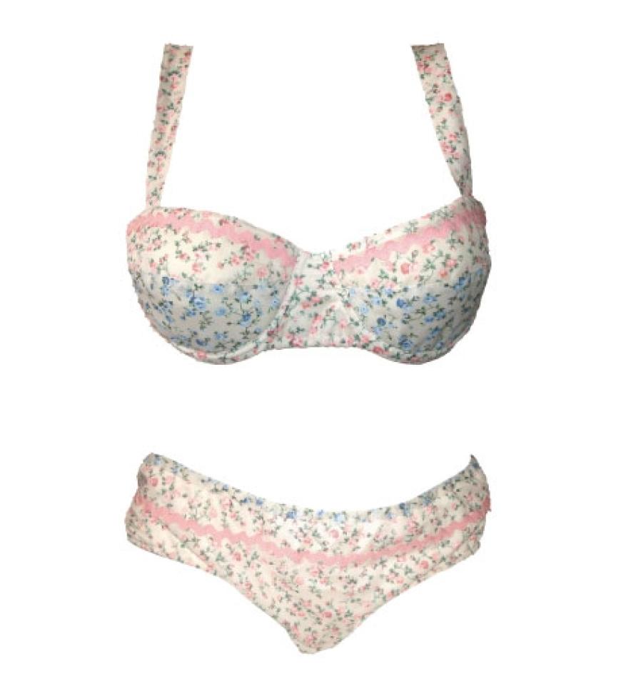 Nostalgisch von Sonata Lingerie, BH ca. 45 Euro, Slip ca. 30 Euro
