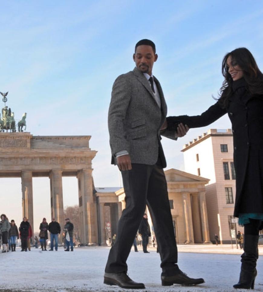 Natürlich nahm er die weibliche Hauptdarstellerin Rosario Dawson gleich mit