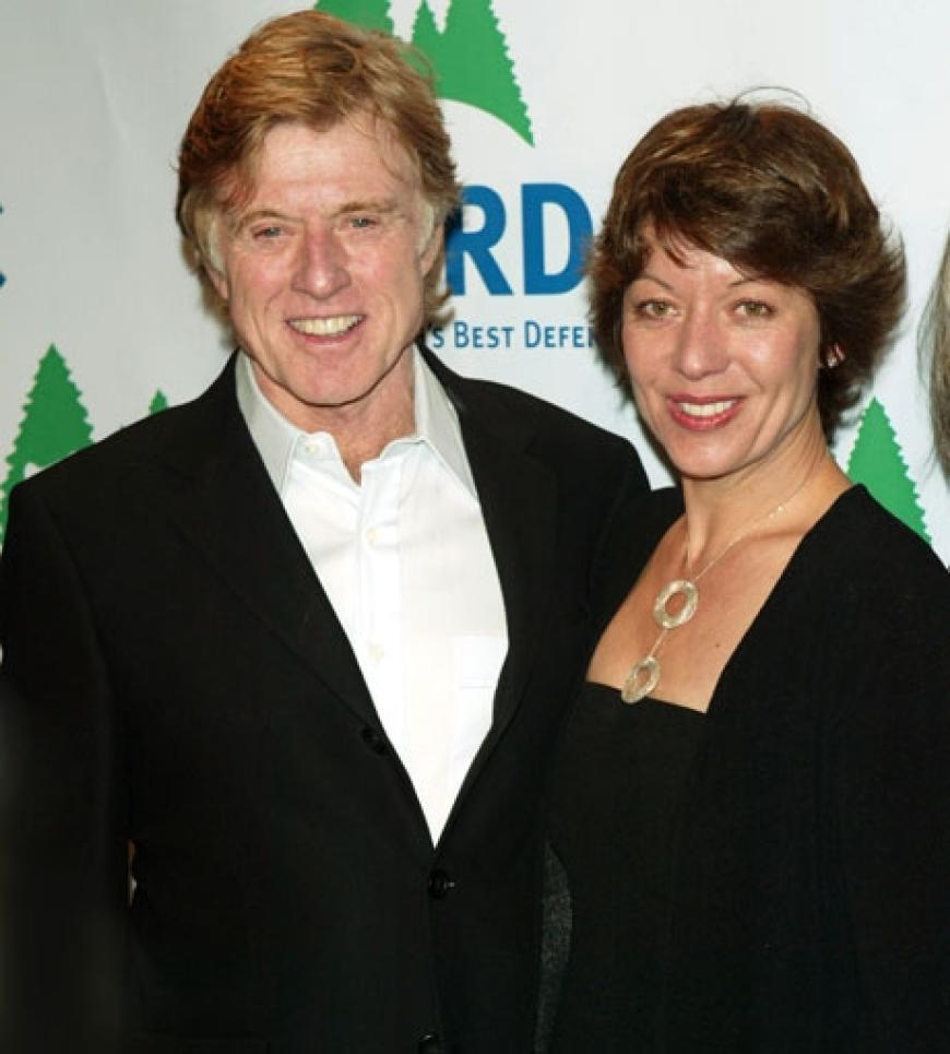 Nach rund zwölf Jahren Beziehung hat Robert Redford im Juli seine Freundin geheiratet. Ganz heimlich, im engsten Familienkreis gaben sich der Hollywood-Star und die Deutsche Sibylle Szaggars das Ja-Wort in Hamburg