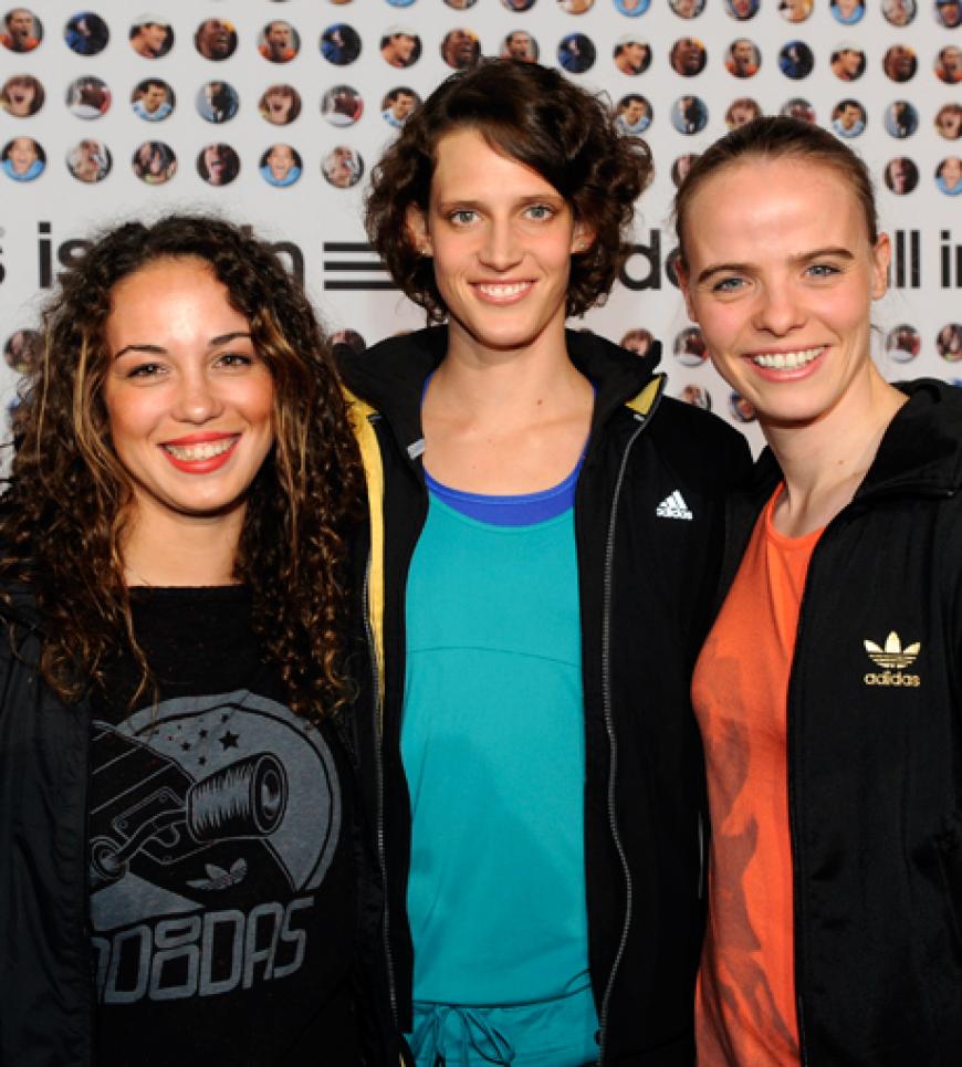 Kite-Surferin Laila Pühringer, die Leichtathletin LenaSchöneborn und die Stabhochspringerin Silke Spiegelburg