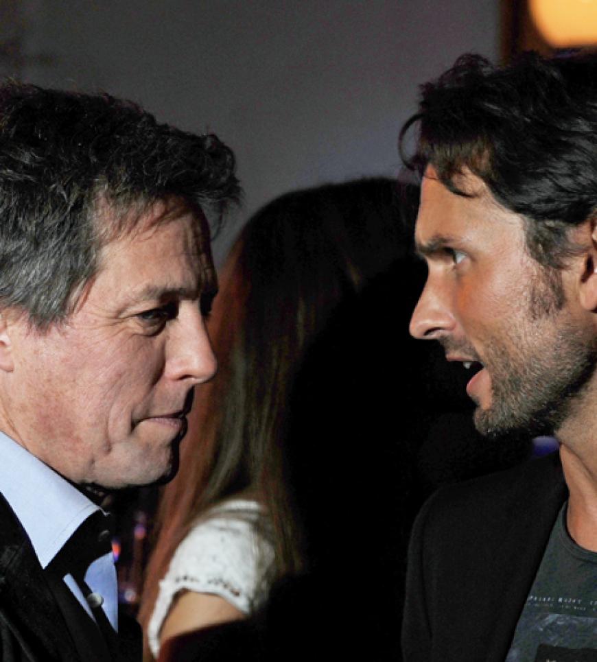 Hoher Besuch aus England: Hugh Grant. Hier im Gespräch mit Regisseur Simon Verhoeven