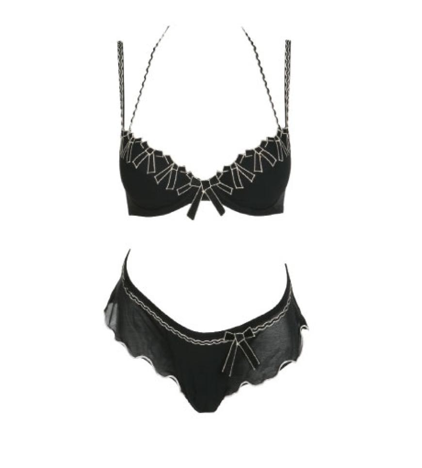 Schleifendesign von Marie Jo: Push-up-BH ca. 60 Euro, Panty ca. 40 Euro