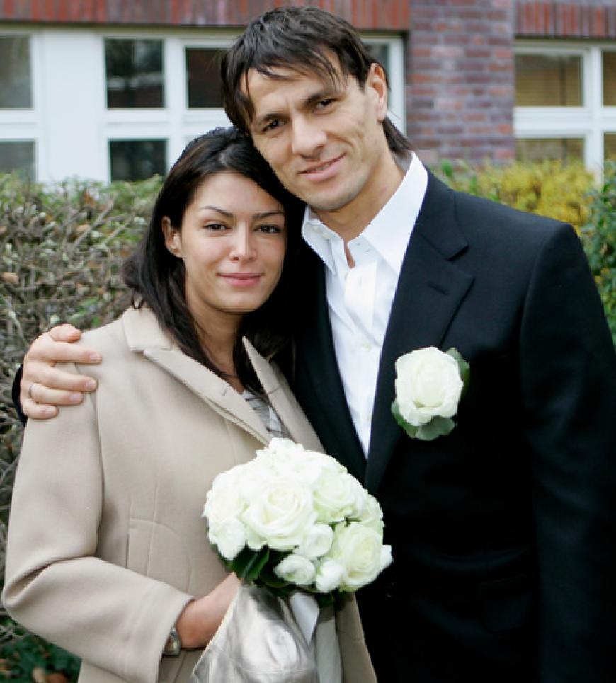Im Dezember 2006 heiratet die Hamburgerin mit türkischen Wurzeln HSV-Kicker Khalid Boulahrouz