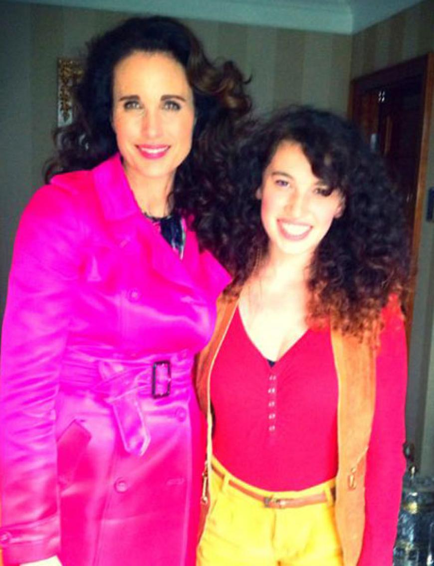 Doppeltes Löckchen: Andie MacDowell sprach mit OK!-Chefreporterin Edith in Berlin über Figurkomplexe