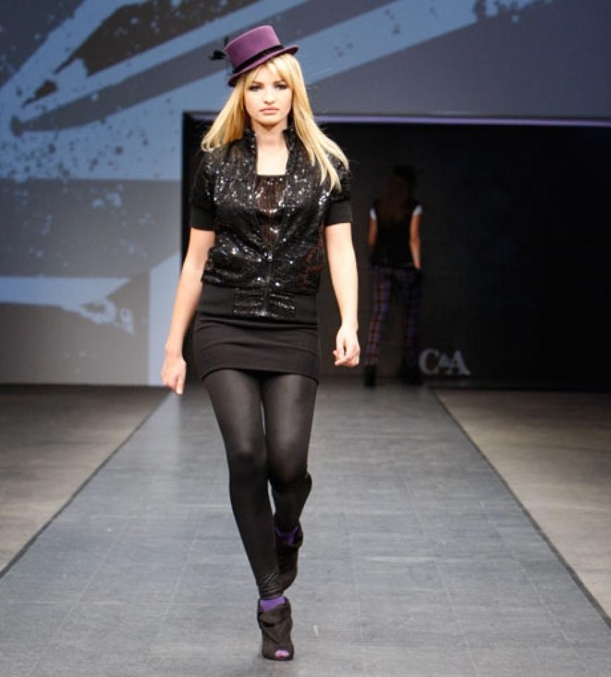 Sarina. Copyright: C&A