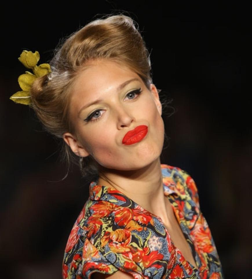 Red Lips: Lena Hoschek liebt Frauen mit Kurven und Sex-Appeal