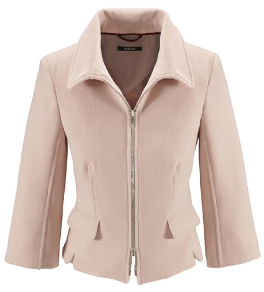 Das feste Material hält nicht nur super warm, es verleiht der Jacke auch noch eine besonders modische Silhouette. Von Apriori, ca. 170 Euro