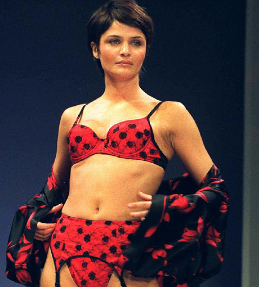 Lange ist es her - aber auch Helena Christensen war mal ein Victoria's Secret-Engel (1997-1998)