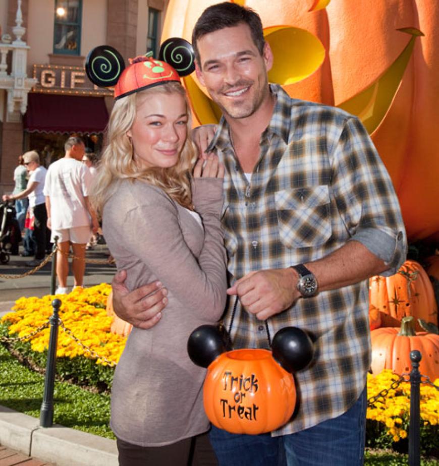 LeeAnn Rimes und ihr Freund Eddie Cibrian sind frisch verlobt - bevor sie ihr Glück genießen konnten, mussten sich beide erst einmal scheiden lassen