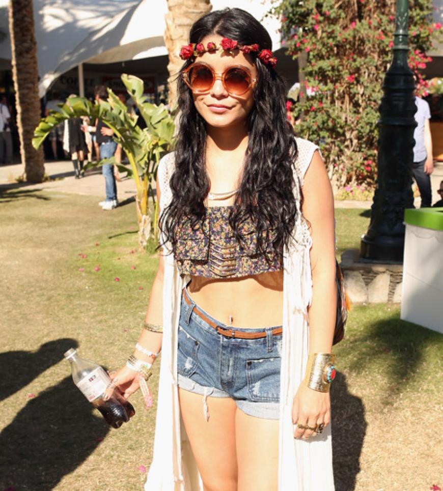 Eine echtes Hippie Girl: Schauspielerin Vanessa Hudgens ist ein großer Fan des Coachella Festivals