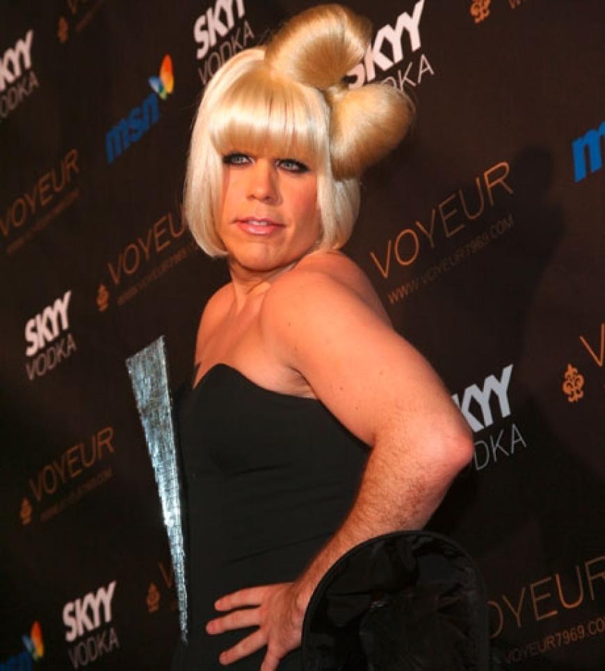 Promi-Blogger Perez Hilton hat sich in ein cooles