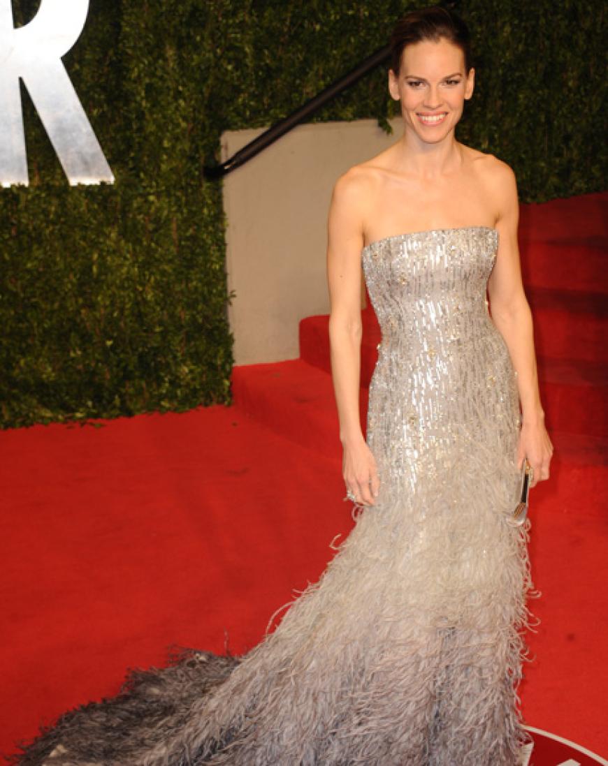2011: Hilary Swank: âDas Gucci-Kleid erinnert mich an den Abräumer-Film ,Black Swanâ