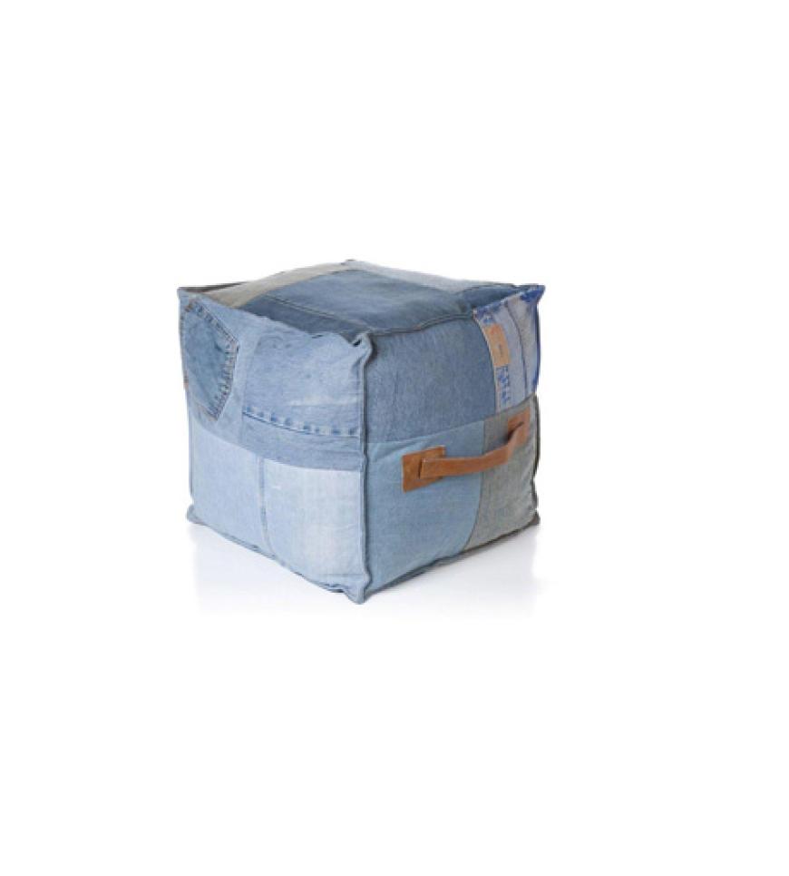 18. September 2012: Wer Jeans liebt, kann nun auch sein zu Hause jeanstauglich gestalten. Vielleicht mit dem Demin-Hocker über trendrooms.com für ca. 150 Euro?!