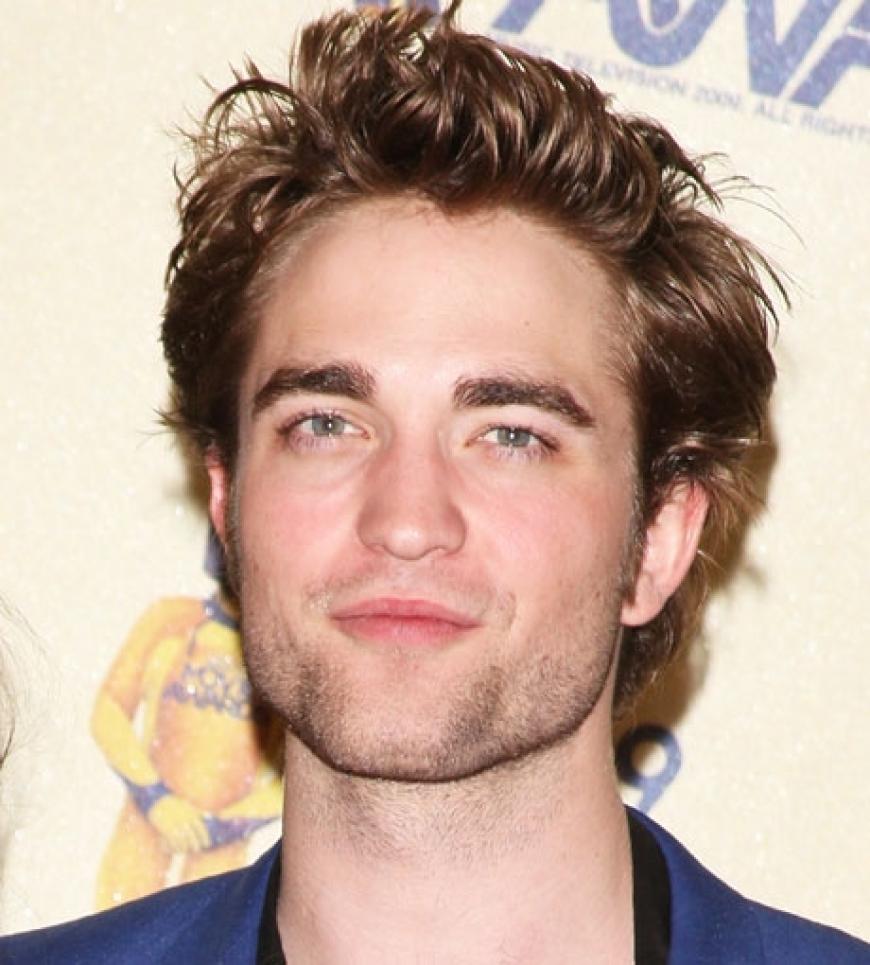 Er kann sich vor weiblichen Liebesbekundungen kaum retten: Robert Pattinson
